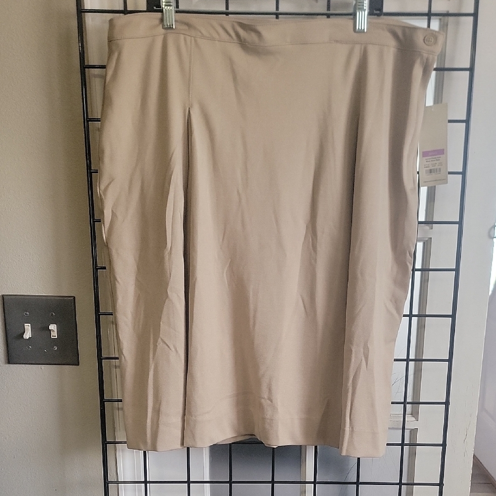 Elegant Tan Women's Skirt